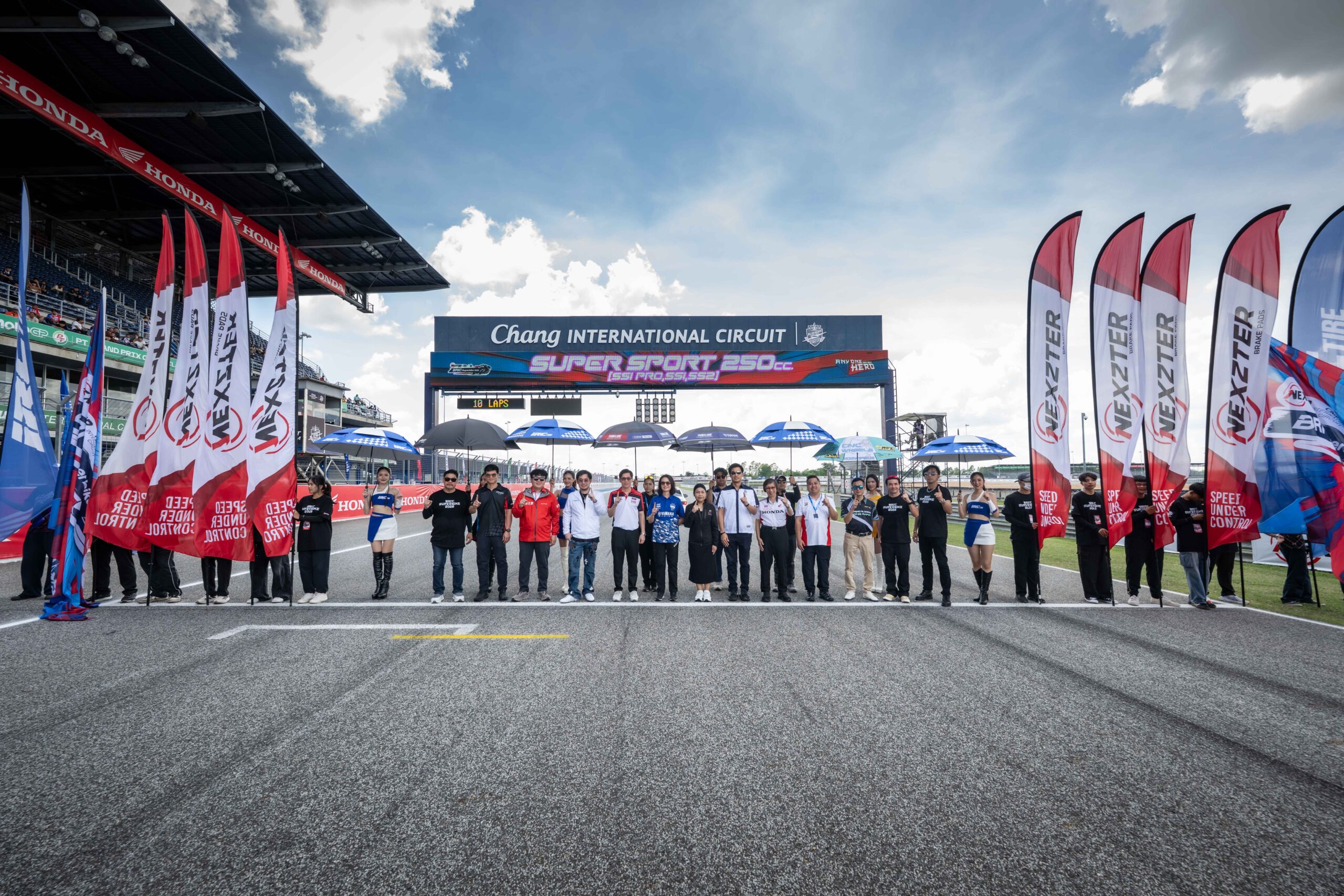 เปิดซีซั่นเดือด! NEXZTER BRIC Superbike 2026 มิกซ์-ธนัช พลิกเฉือนนักบิดโมโตทูประเดิมชัยสนามแรก