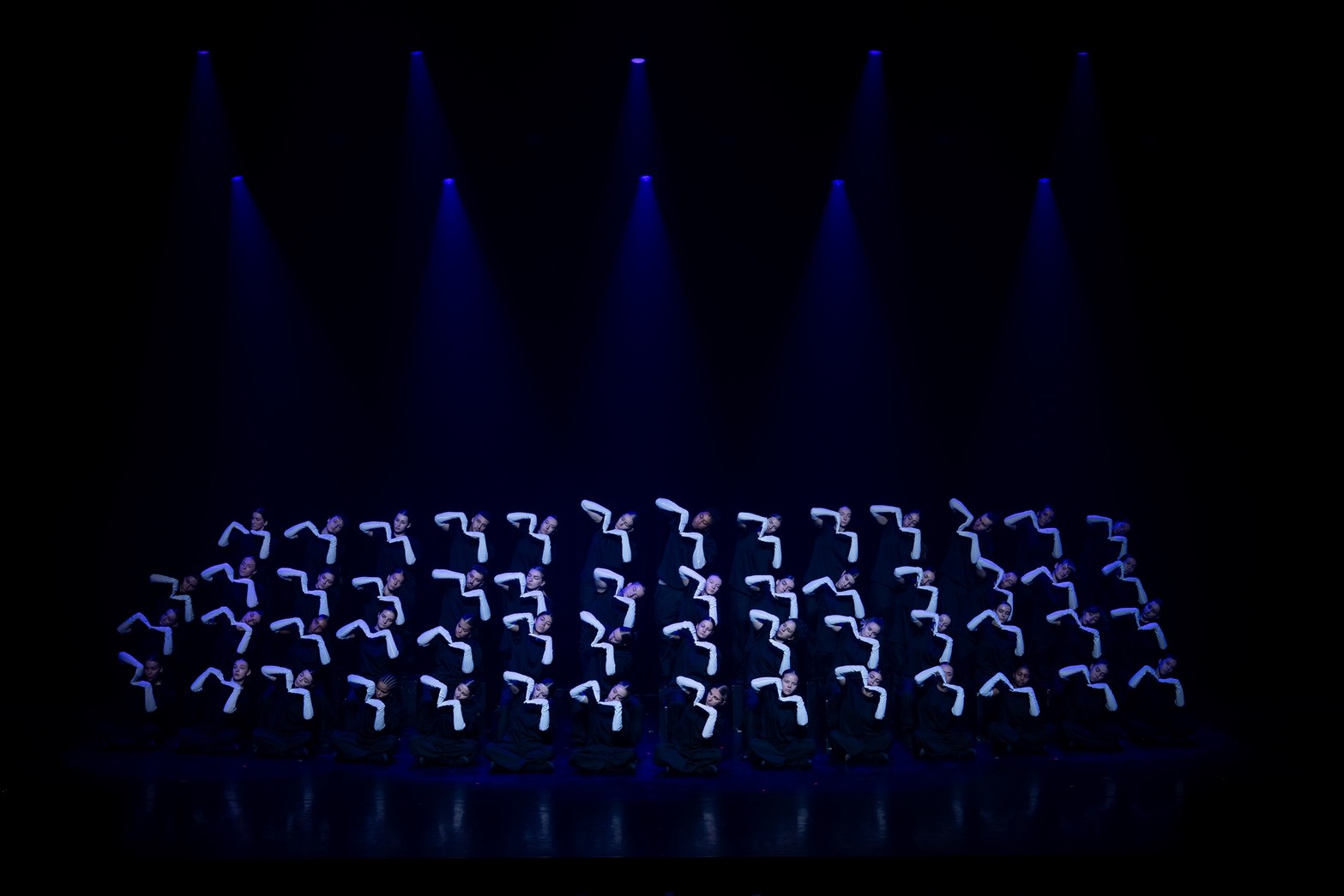 ส่งใจเชียร์ “เนเน่” บนเวที AGT วันนี้! พร้อมเตรียมสัมผัสโชว์ระดับโลก “Murmuration Level 2” ผู้สร้างปรากฏการณ์ Golden Buzzer จากเวทีเดียวกัน ใน Bangkok Festivals 2026